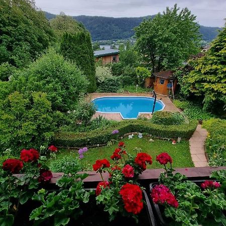 Haus Flora - Ferienwohnung Боденсдорф Экстерьер фото